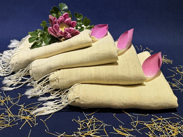 khăn lụa tơ sen mua ở đâu