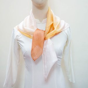 khăn vuông tơ tằm