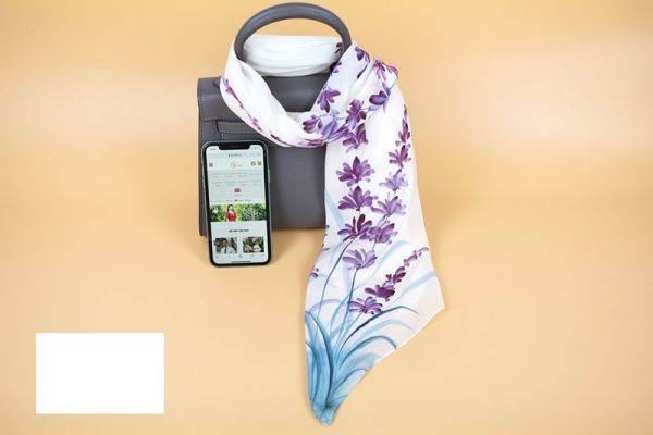 khăn lụa tơ tằm thêu hoa lavender
